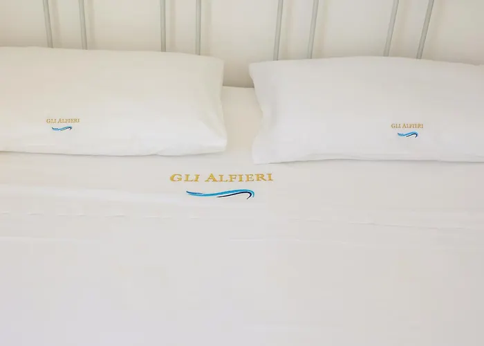 Gli Alfieri A Posto Vecchio 게스트하우스 3*