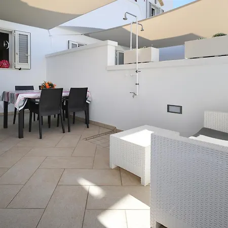 Gli Alfieri A Posto Vecchio 3* مارينا دي بيسكولوس