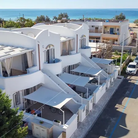 Gli Alfieri A Posto Vecchio بيت ضيافة مارينا دي بيسكولوس